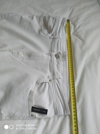 Vaquero blanco campana T46 Cortefiel