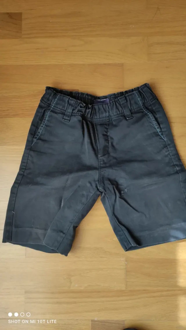 Pantalones cortos niño uniforme Maristas Valladoli