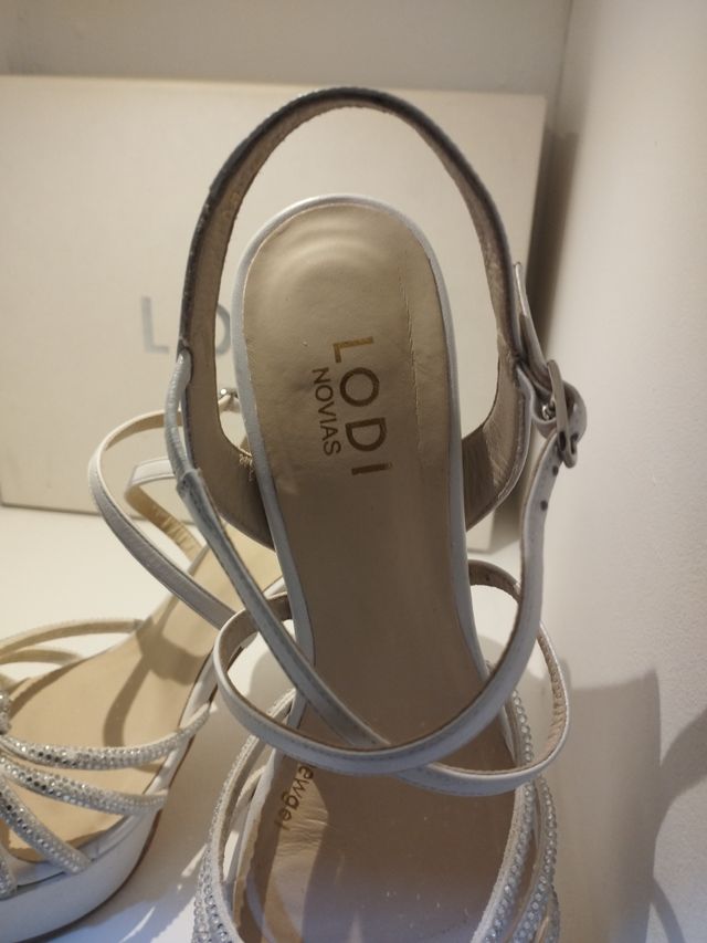 Salones blancos novia LODI