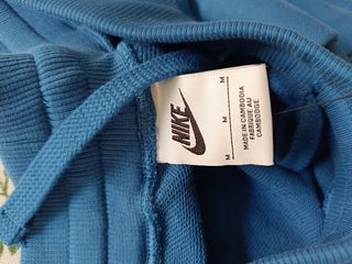Pantalón Nike totalmente nuevo.