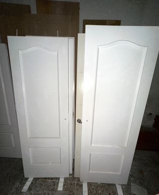 HOJAS PUERTAS DE MADERA - VIDRIO LACADA BLANCAS -