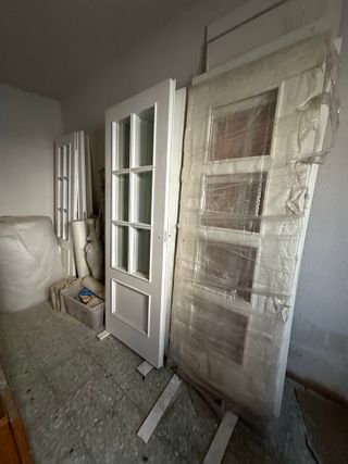 HOJAS PUERTAS DE MADERA - VIDRIO LACADA BLANCAS -