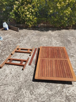 Mesa patio de madera
