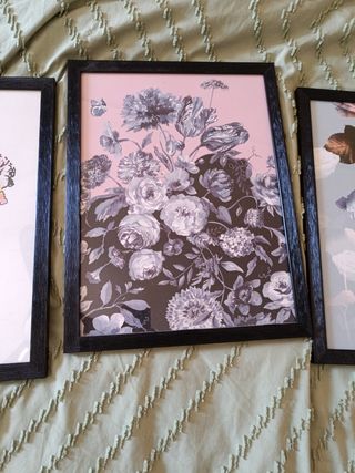 3 Cuadros florales ikea con marco negro