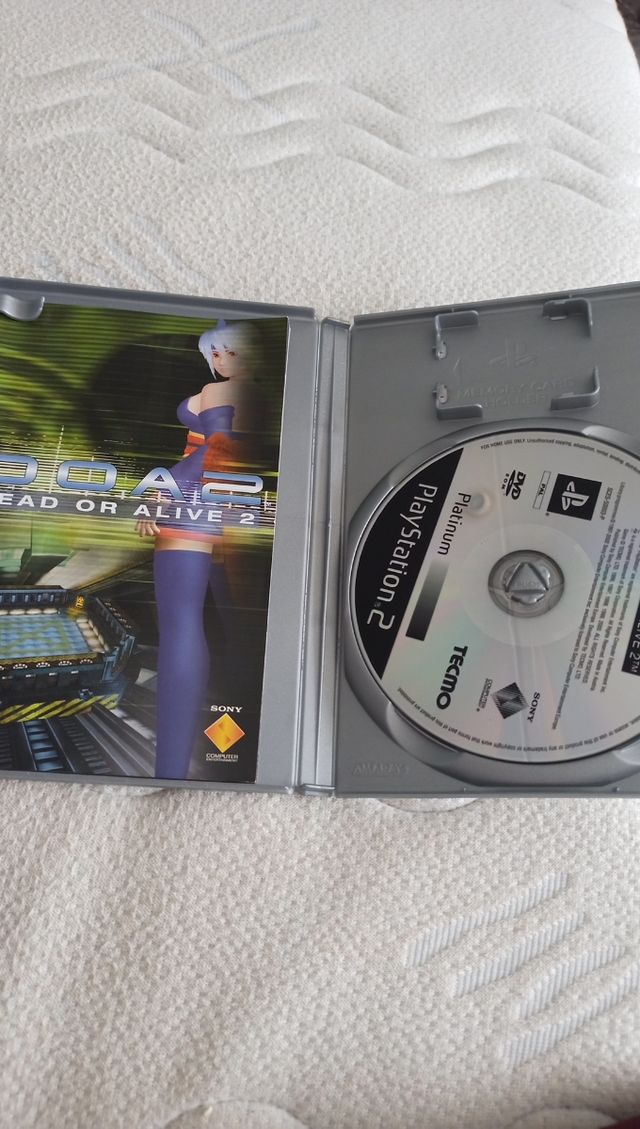 DEAD OR ALIVE 2. PS2