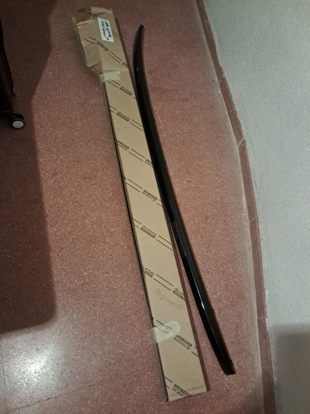 Riel techo Toyota rav 4