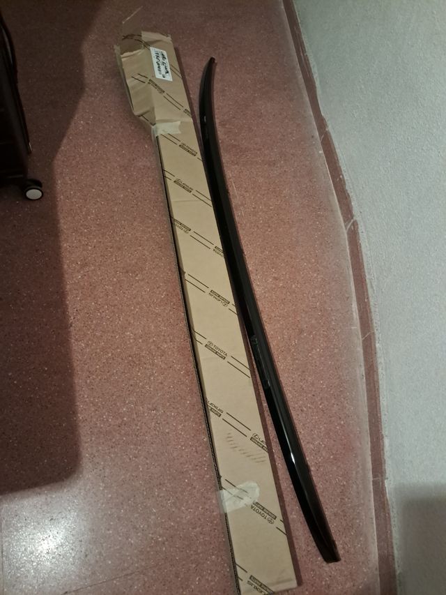 Riel techo Toyota rav 4