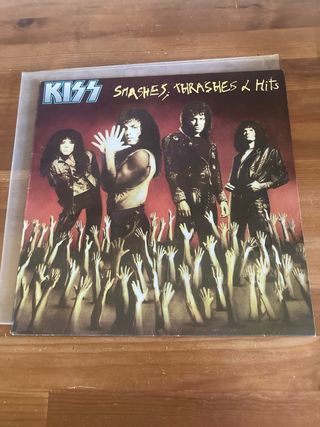 Kiss Smashes, Thrashes and Hits LP