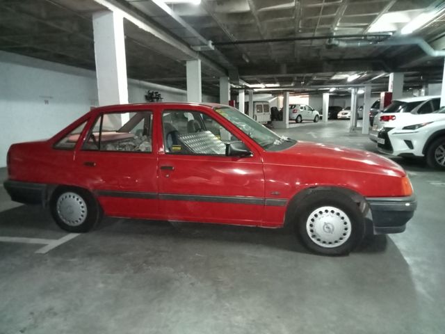 OPEL KADET LS.