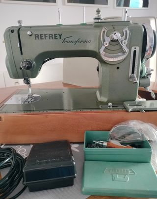 Maquina de coser Refrey