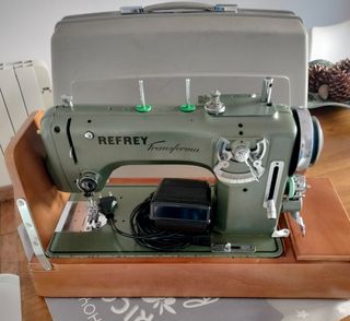 Maquina de coser Refrey