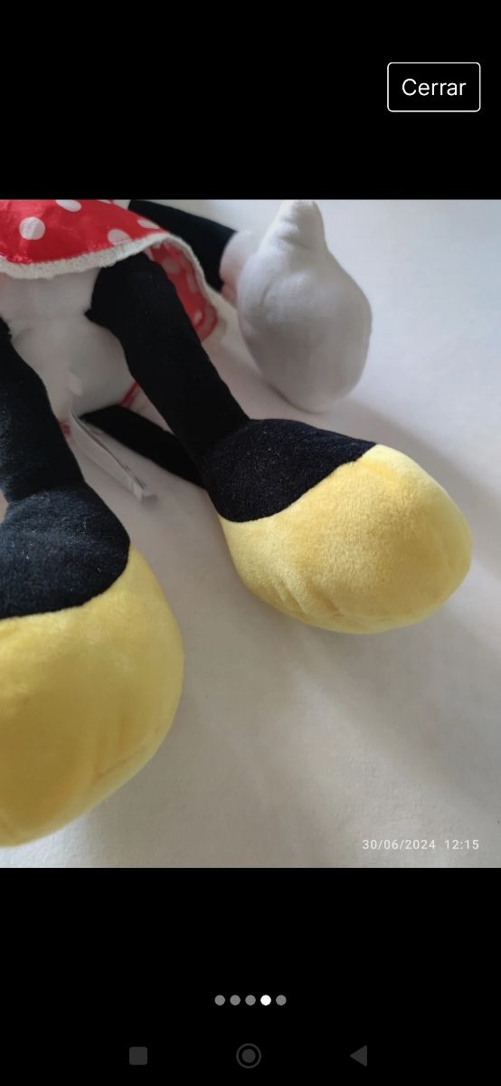 Peluche Minnie interactivo emociones