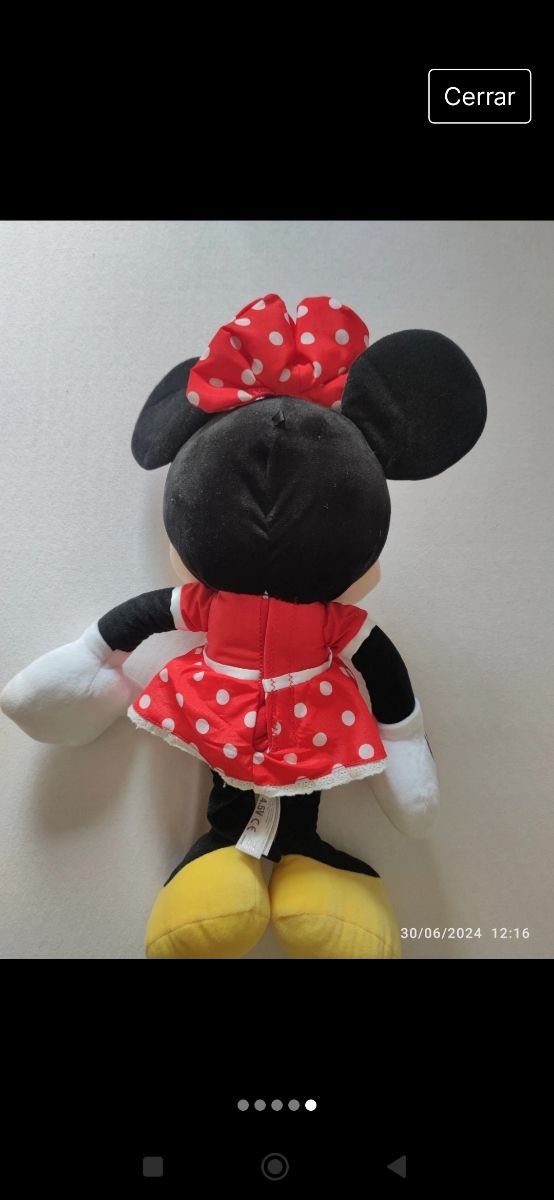 Peluche Minnie interactivo emociones