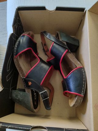Sandalias Art n40