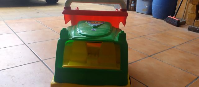 Camión grande de 60x27x30cm 