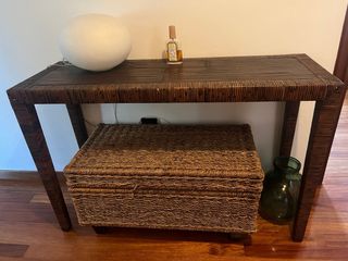Mesa recibidor