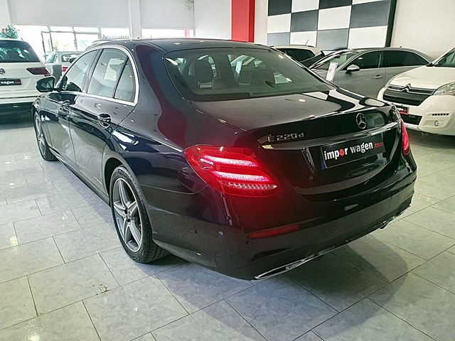 Mercedes-Benz E 220 AMG, Navegador...