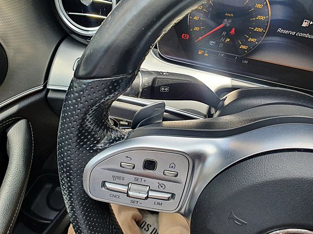 Mercedes-Benz E 220 AMG, Navegador...