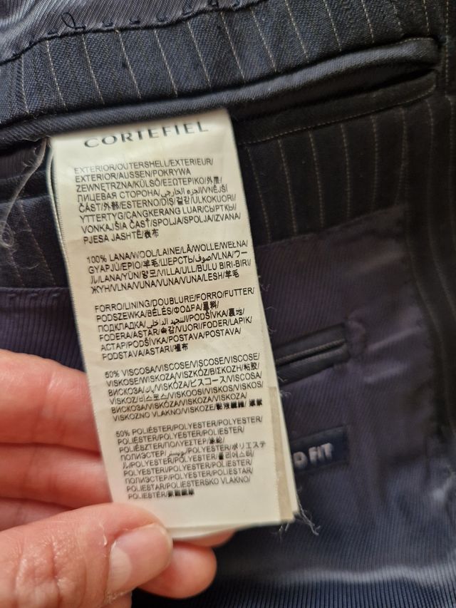 Traje Cortefiel azul oscuro talla 48