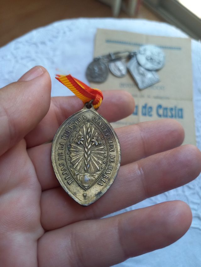 Medaglie all'inizio del secolo.