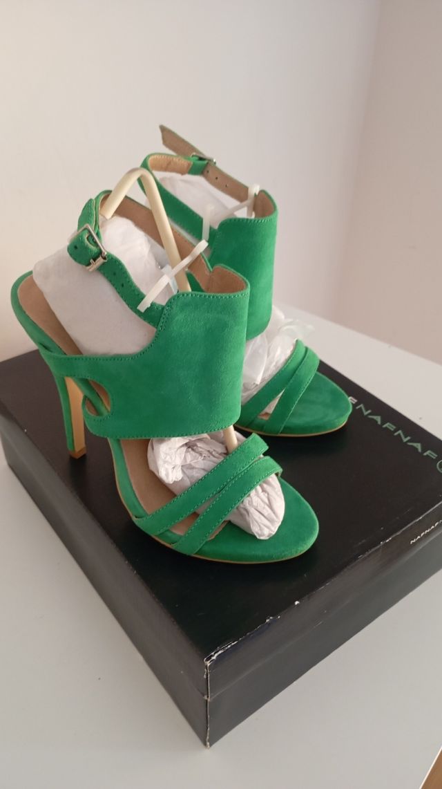 Sandali con tacco alto NAFNAF