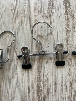 3 Perchas para pañuelos o corbatas