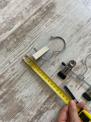 3 Perchas para pañuelos o corbatas