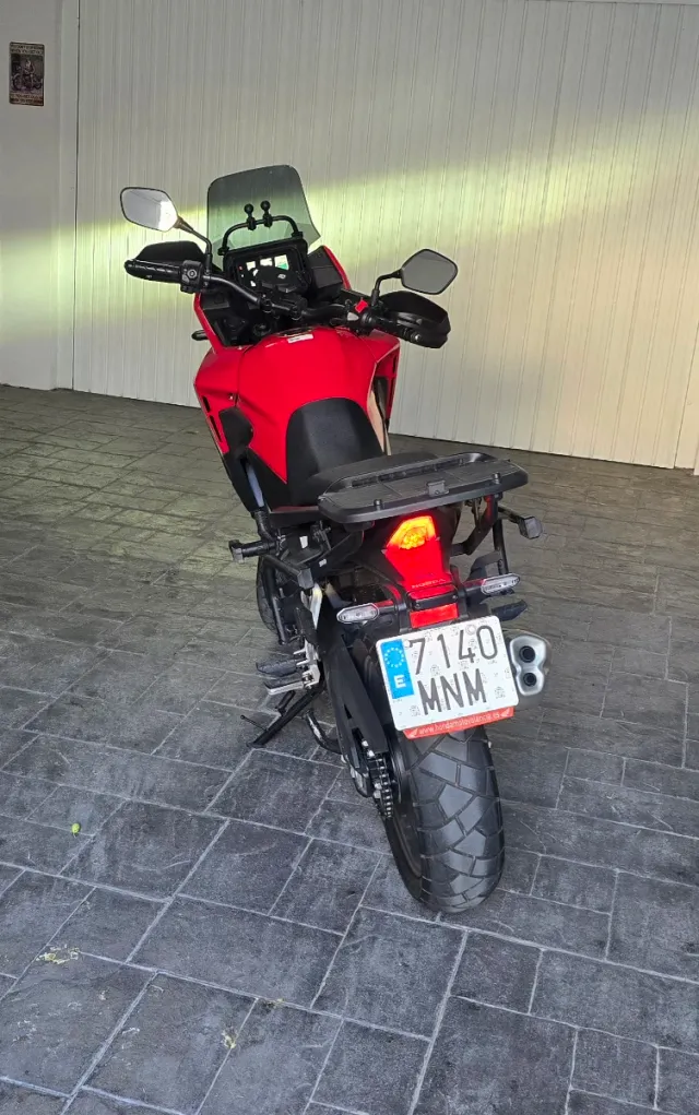 Honda NX500 Garantia 2029-Mant 2027. Extras.Mapit