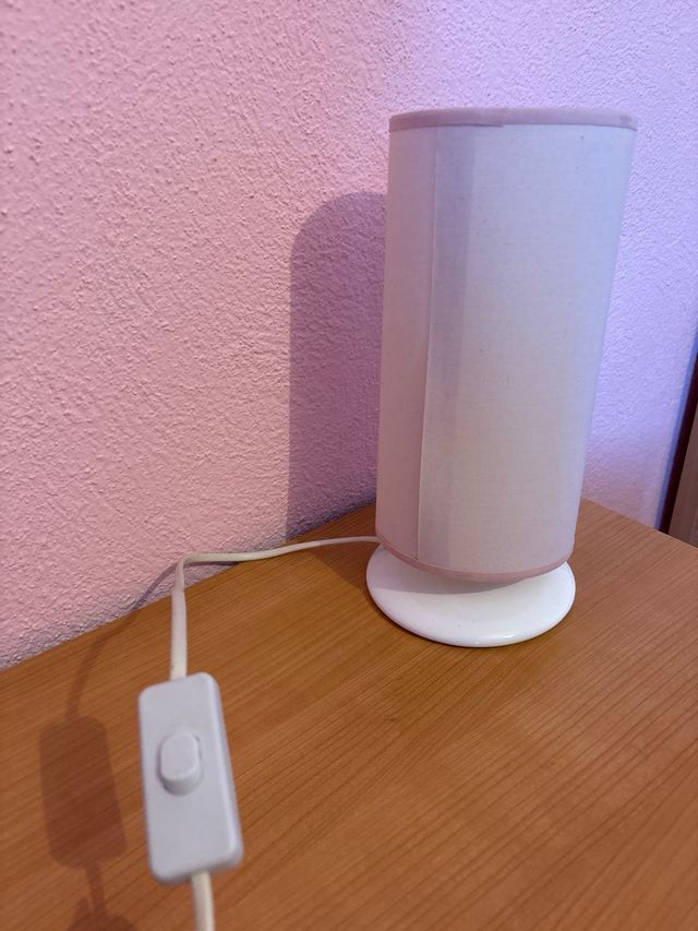 Lamparita de mesita de noche