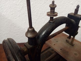 Máquina de coser antigua