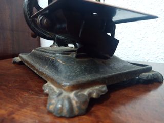Máquina de coser antigua