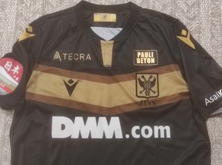 Camiseta Sint Truiden