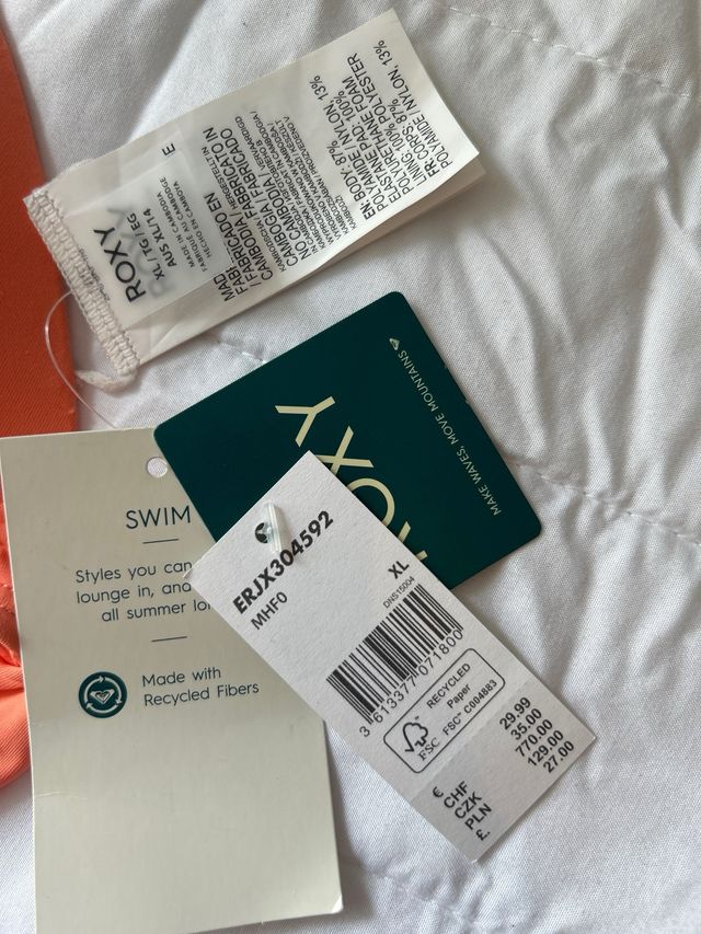 Bikini Roxi con etiqueta