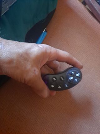 Radio con Bluetooth y mando universal