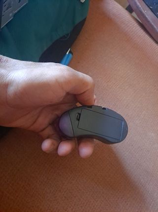 Radio con Bluetooth y mando universal