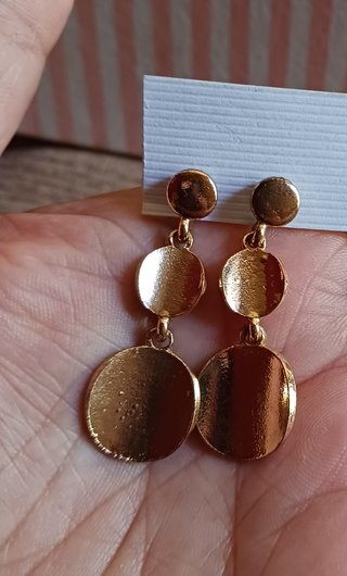 Pendientes dorados