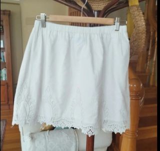 Falda blanca