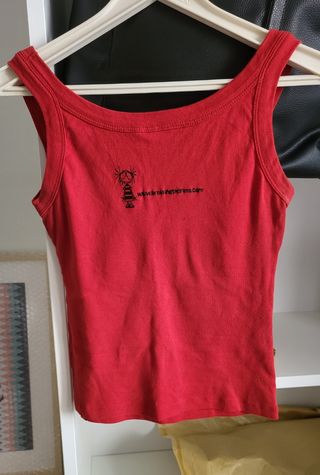 Camiseta roja tirantes Breaking The Pana