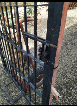 Puerta hierro 