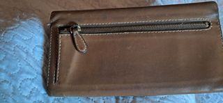 Billetera de piel  Prada vintage. 