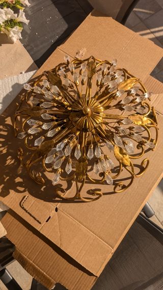 Lampadario in foglia oro e cristalli