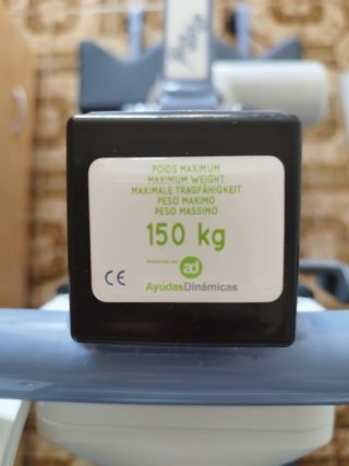 Grúa bipedestación