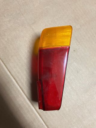 Seat 600 E-L tulipa trasera Gemo