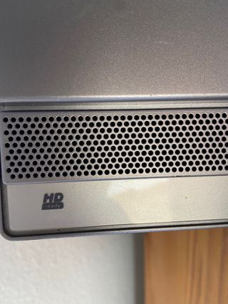 TV  TOSHIBA  32” HD