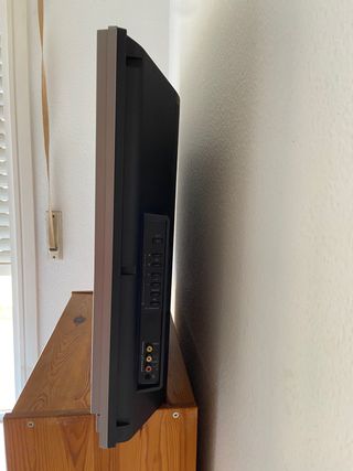 TV  TOSHIBA  32” HD