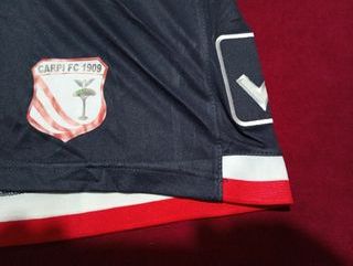 Carpi 1909 Completo calcio, maglia e pantaloncini.