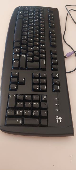 Teclado Logitech ps/2