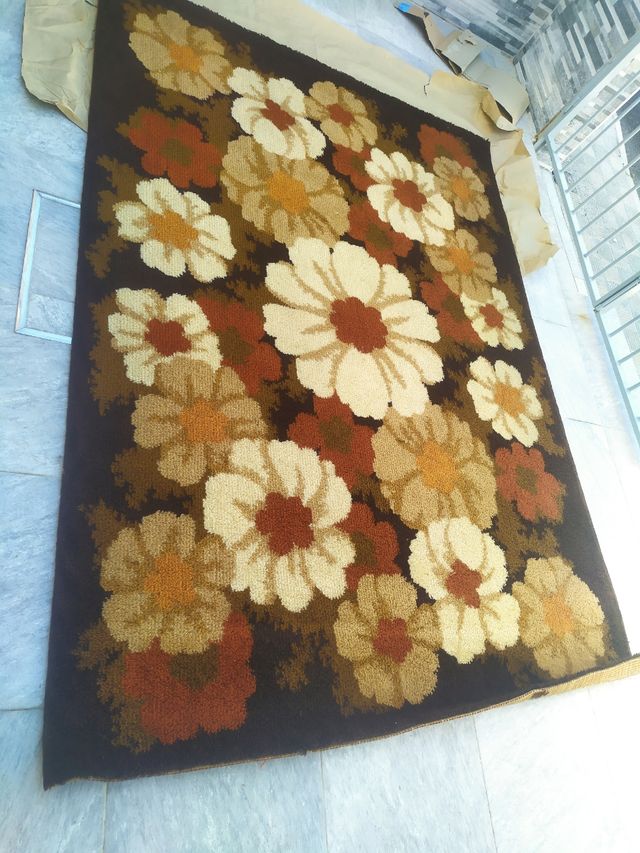 Alfombra de lana , Negocible.