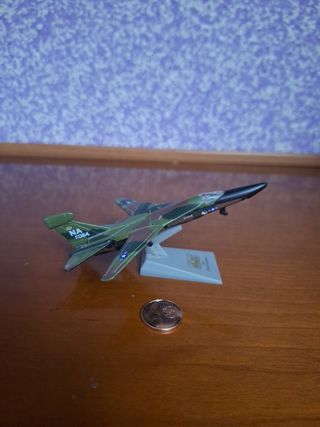 Maqueta avion metal