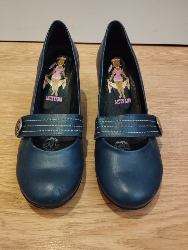 Zapatos de tacón estilo años 20